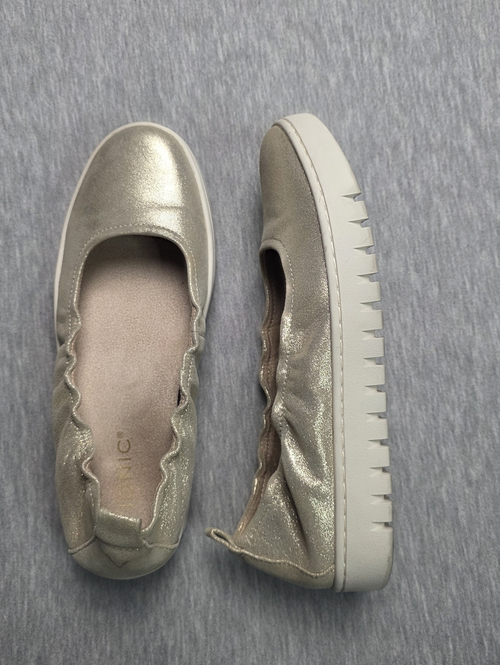 Vionic Metallic Gold Slip-On  Ballet Loafer Size 7.5